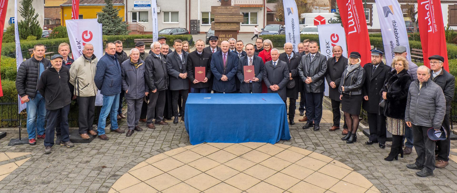 Briefing prasowy dotyczący II etapu przebudowy DW 833 w Urzędowie