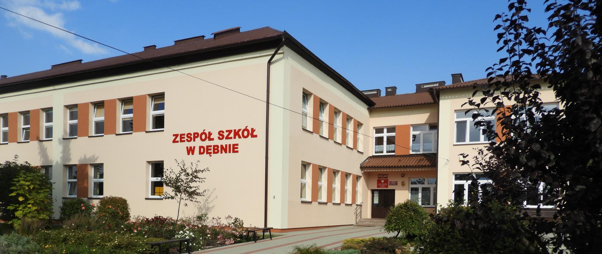 Zespół Szkół w Dębnie