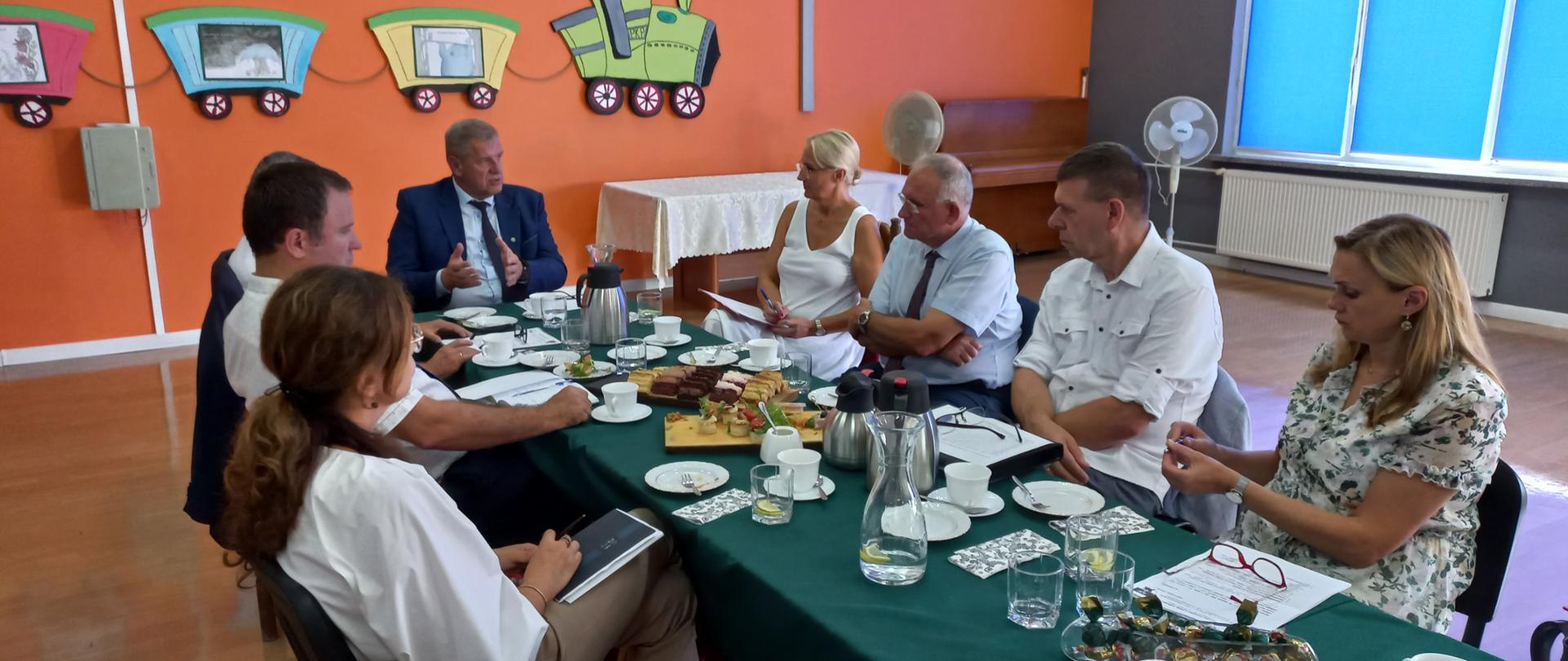 Narada starosty bielskiego Sławomira Jerzego Snarskiego z dyrektorami szkół ponadpodstawowych