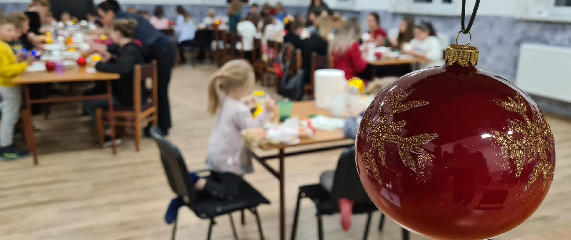 4 Warsztaty_zdobienia_bombek-_Szebnie